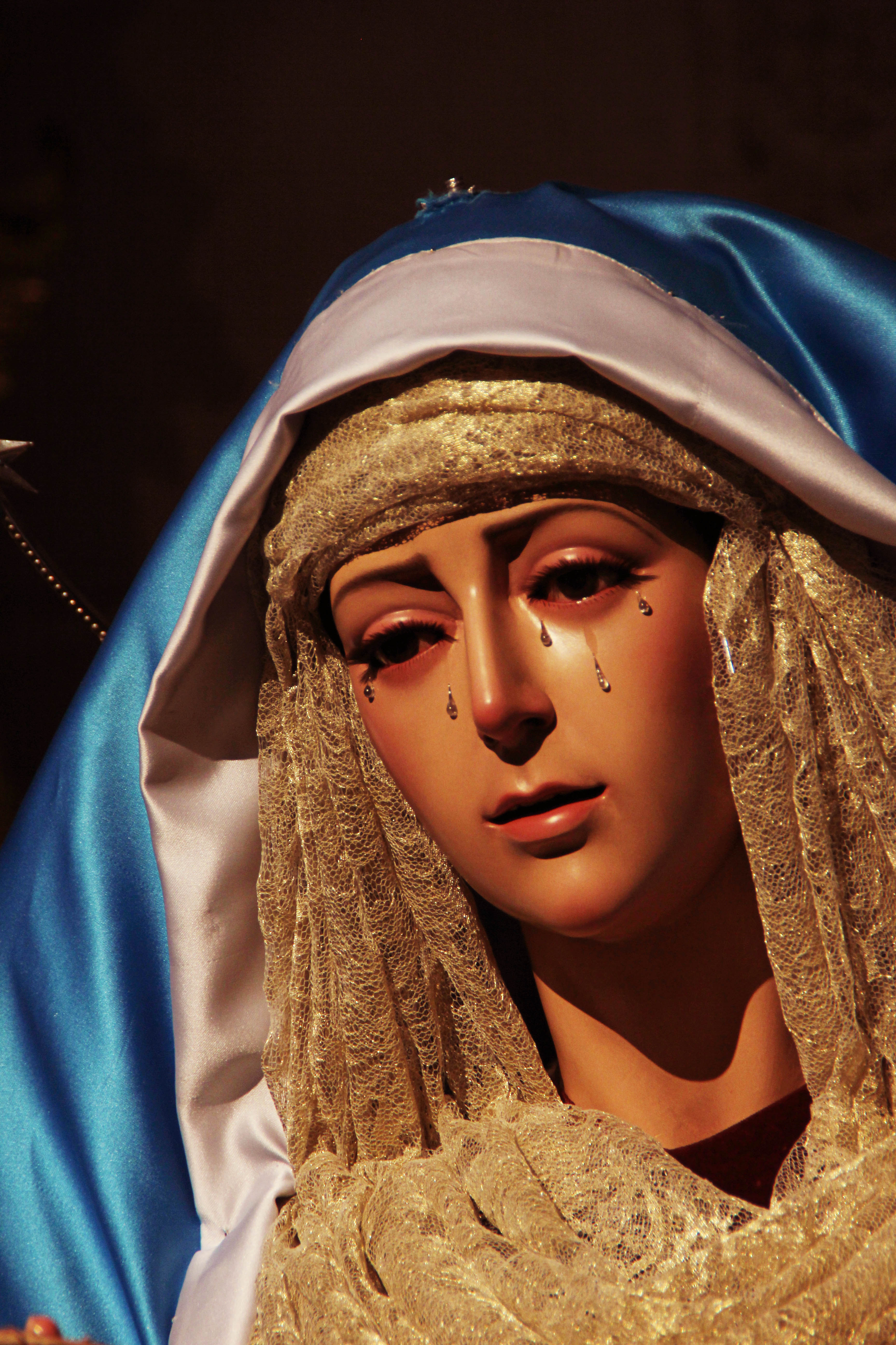 Maria se viste de Hebrea